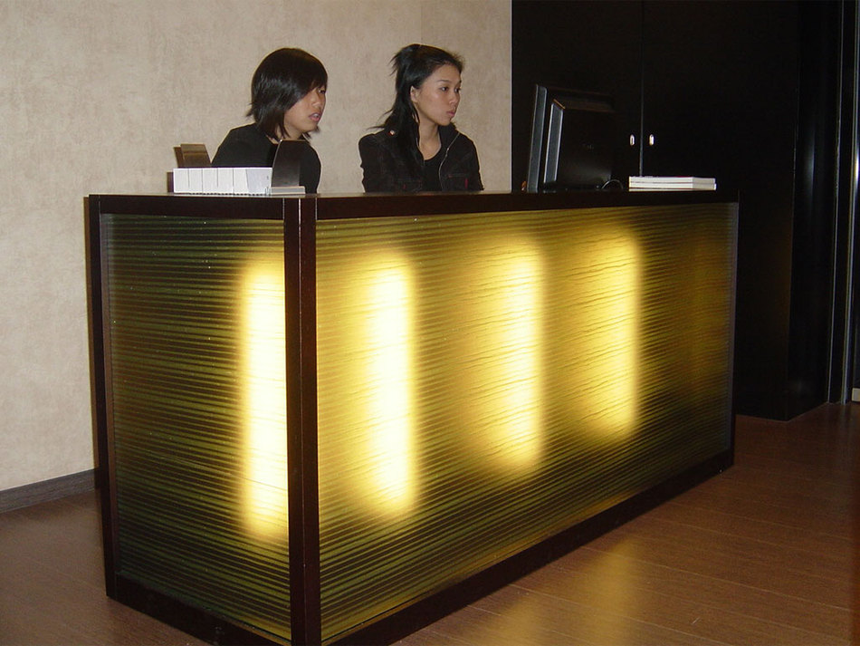 Sheraton Taipei Hotal Hair Salon Installations 3form